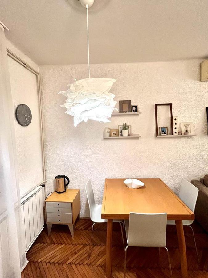 Kopernik - Parking Available Apartment Belgrade Luaran gambar