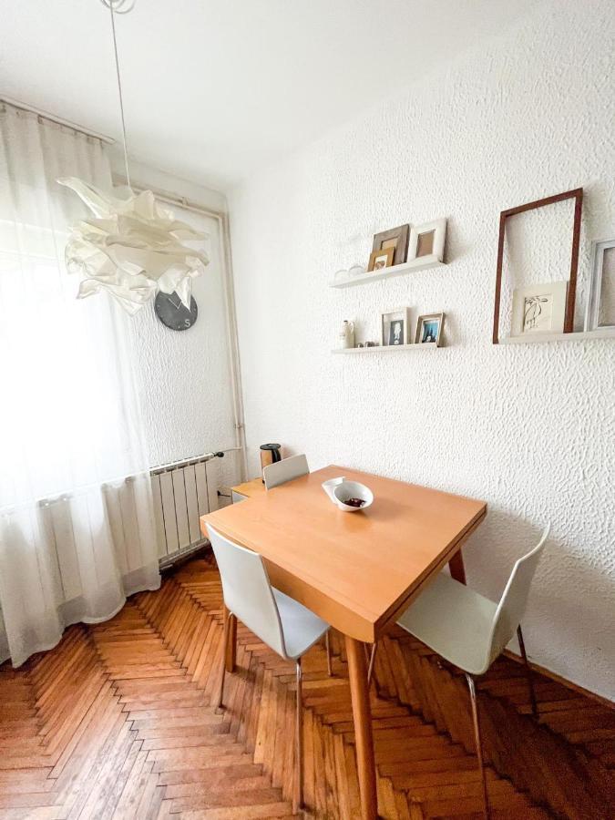 Kopernik - Parking Available Apartment Belgrade Luaran gambar