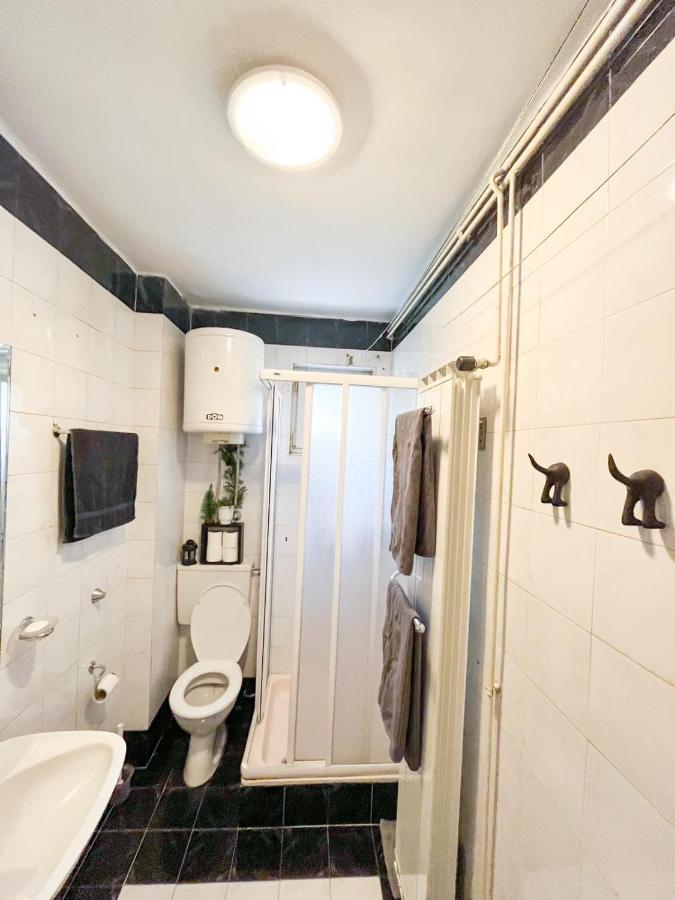 Kopernik - Parking Available Apartment Belgrade Luaran gambar