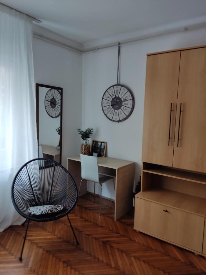 Kopernik - Parking Available Apartment Belgrade Luaran gambar