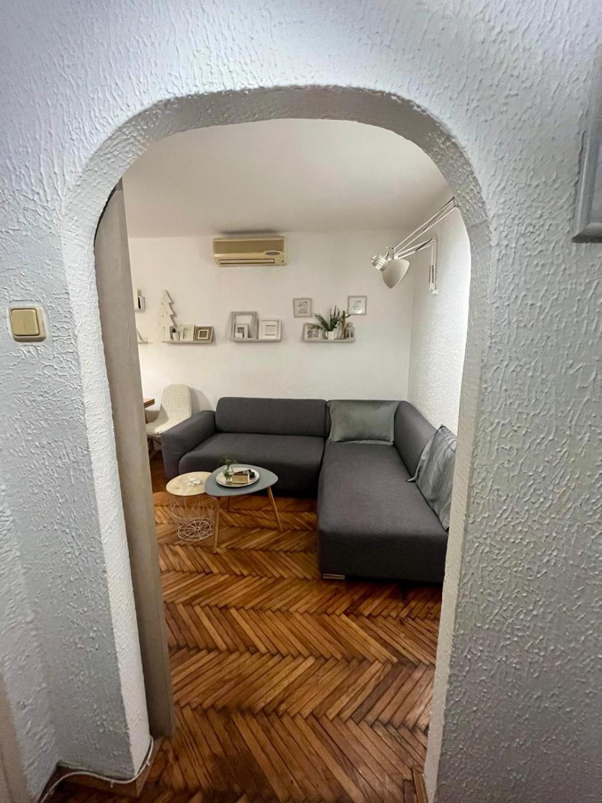 Kopernik - Parking Available Apartment Belgrade Luaran gambar